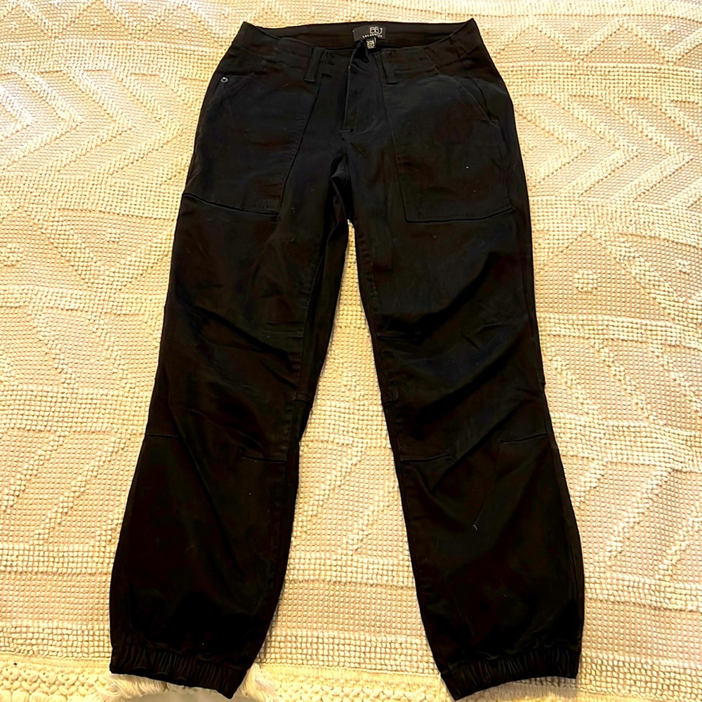 STS Blue - Stitch Fix - black pants
